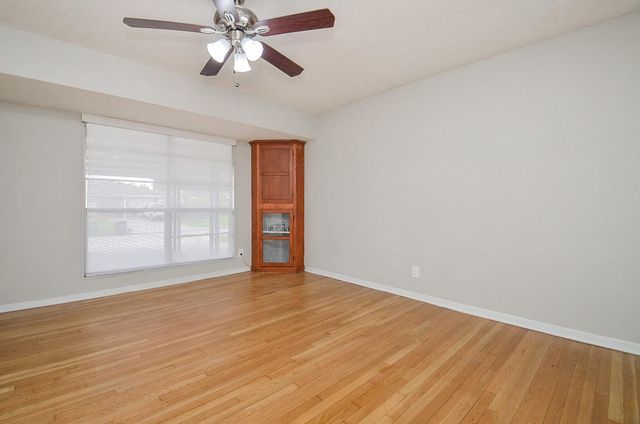 6322 Clemson Street, Houston, TX 77092