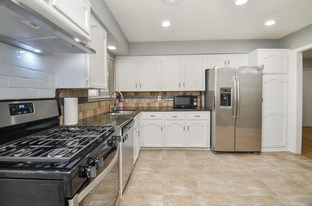 6322 Clemson Street, Houston, TX 77092