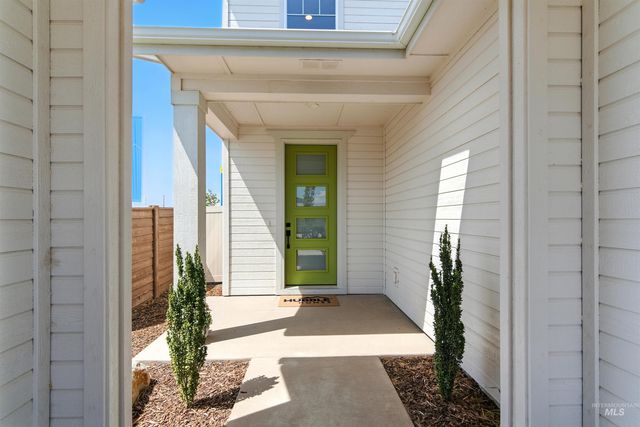 5520 W Lost Rapids St, Meridian, ID 83646