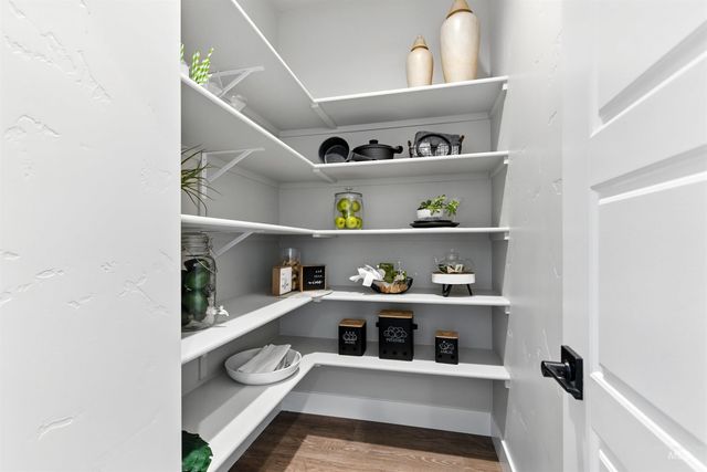 5520 W Lost Rapids St, Meridian, ID 83646