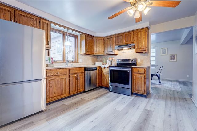 110 Highwood Road, Irondequoit, NY 14609