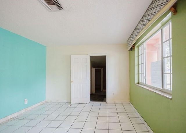 3610 SW 36 St, West Park, FL 33023