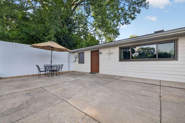 851 W Stonehill Road, Ozark, MO 65721