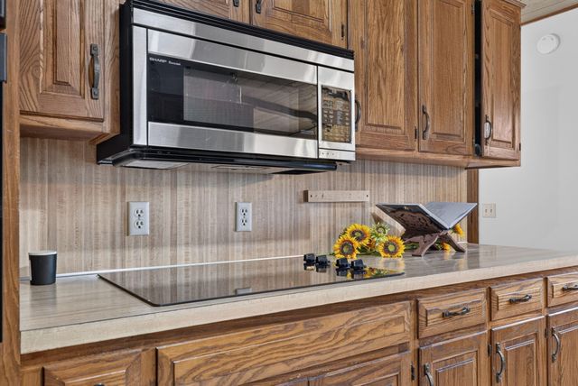 851 W Stonehill Road, Ozark, MO 65721