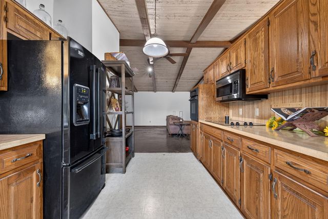 851 W Stonehill Road, Ozark, MO 65721