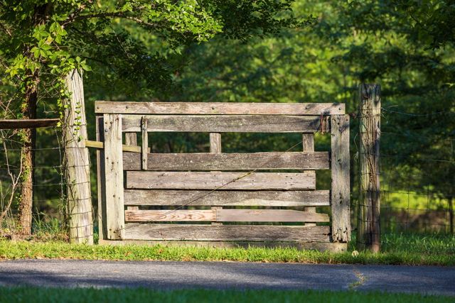 851 W Stonehill Road, Ozark, MO 65721