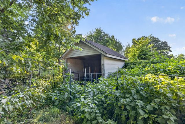 851 W Stonehill Road, Ozark, MO 65721