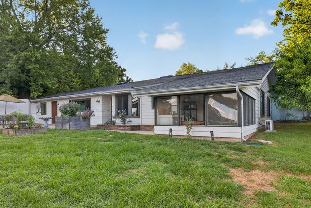 851 W Stonehill Road, Ozark, MO 65721