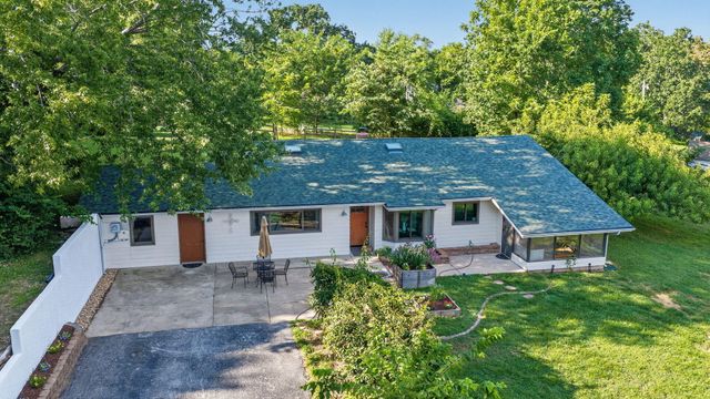 851 W Stonehill Road, Ozark, MO 65721
