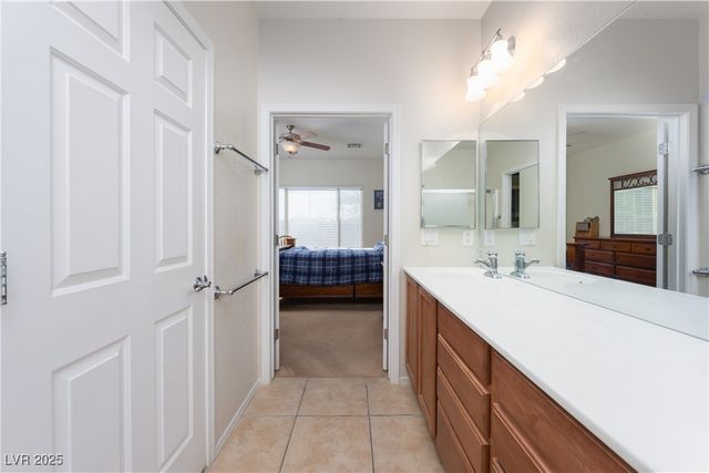 2413 Great Auk Avenue, North Las Vegas, NV 89084