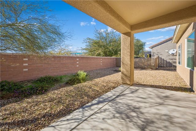 2413 Great Auk Avenue, North Las Vegas, NV 89084