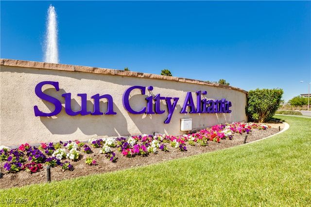 2413 Great Auk Avenue, North Las Vegas, NV 89084