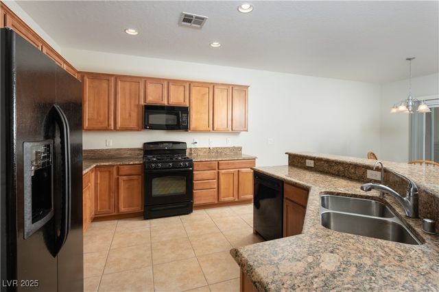 2413 Great Auk Avenue, North Las Vegas, NV 89084