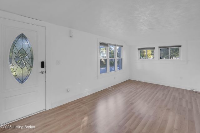 120 E Ashland Ave, Louisville, KY 40214