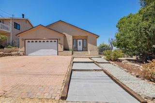 42647 Pinecliff Street, Lake Hughes, CA 93532