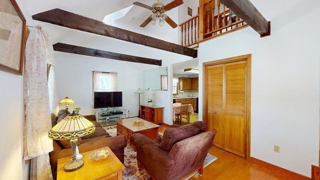 154 Thacher St, Attleboro, MA 02703