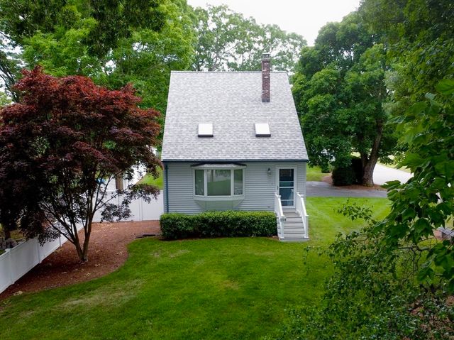 154 Thacher St, Attleboro, MA 02703