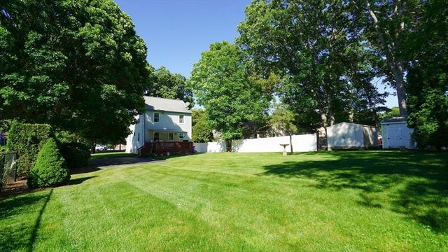 154 Thacher St, Attleboro, MA 02703