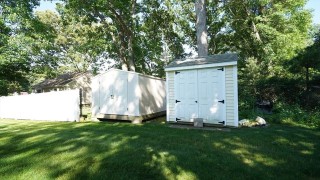 154 Thacher St, Attleboro, MA 02703