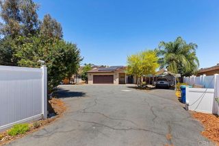8948 Lakeview Road, Lakeside, CA 92040