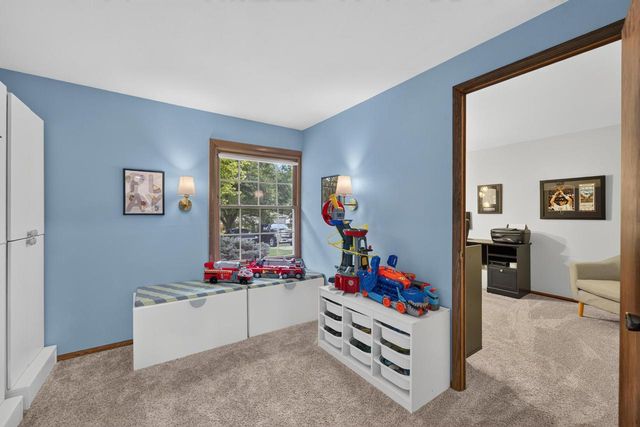 12725 Cardinal Crest DRIVE, Brookfield, WI 53005