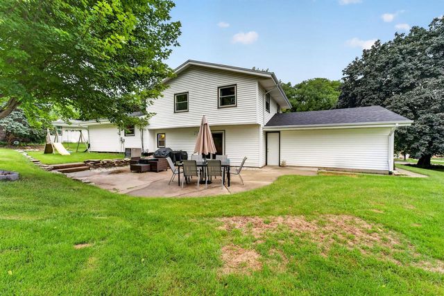 12725 Cardinal Crest DRIVE, Brookfield, WI 53005
