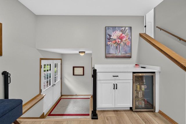 12725 Cardinal Crest DRIVE, Brookfield, WI 53005