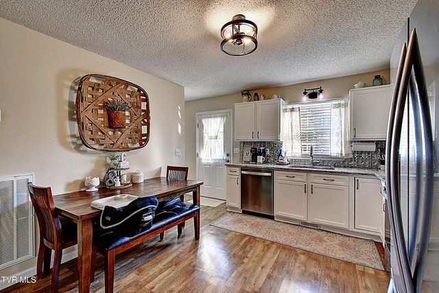 213 Grandview Street, Mount Carmel, TN 37645