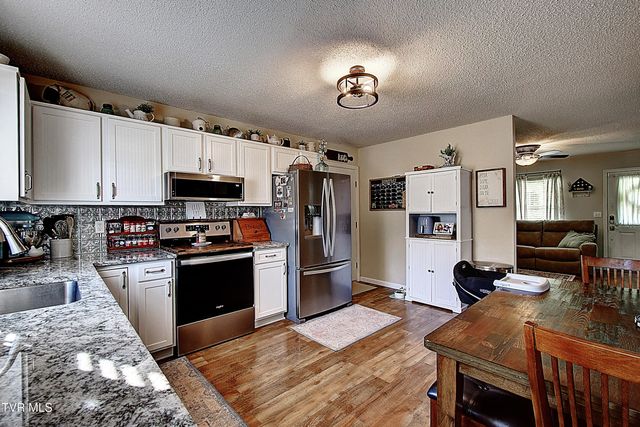213 Grandview Street, Mount Carmel, TN 37645