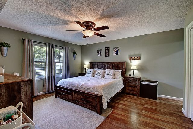 213 Grandview Street, Mount Carmel, TN 37645