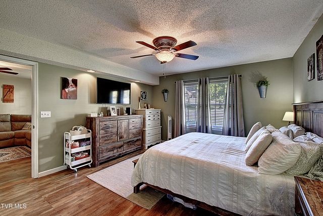 213 Grandview Street, Mount Carmel, TN 37645