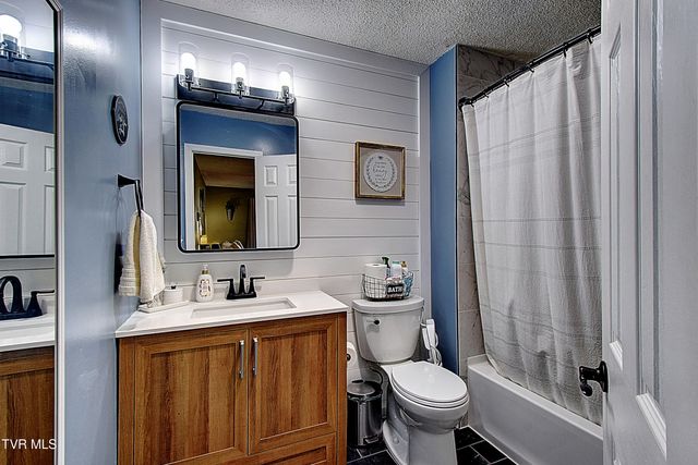 213 Grandview Street, Mount Carmel, TN 37645