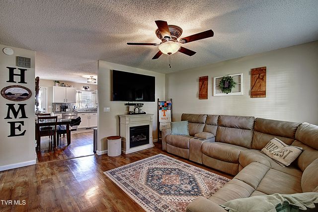 213 Grandview Street, Mount Carmel, TN 37645