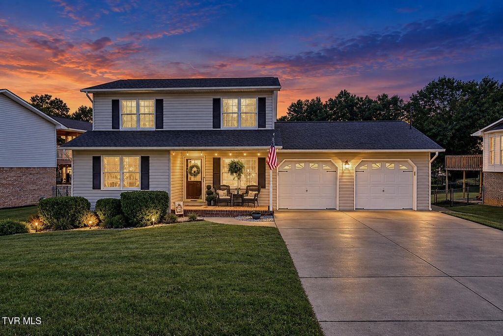 213 Grandview Street, Mount Carmel, TN 37645