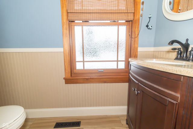 6703 W Suncloud Drive, New Palestine, IN 46163