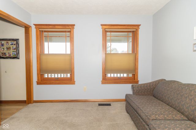 6703 W Suncloud Drive, New Palestine, IN 46163