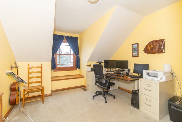 6703 W Suncloud Drive, New Palestine, IN 46163