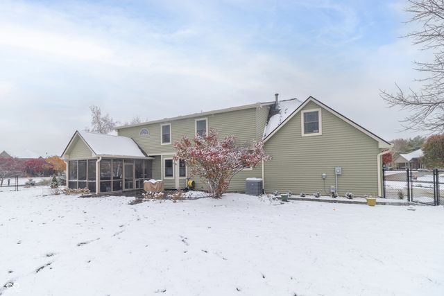 6703 W Suncloud Drive, New Palestine, IN 46163