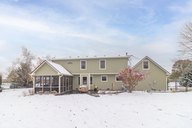 6703 W Suncloud Drive, New Palestine, IN 46163
