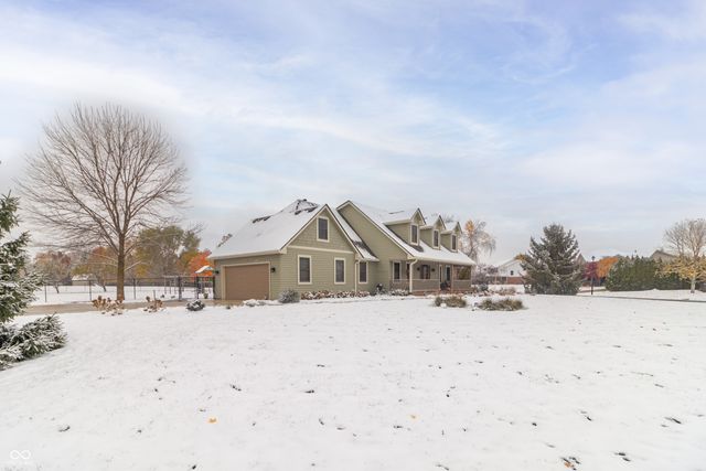 6703 W Suncloud Drive, New Palestine, IN 46163
