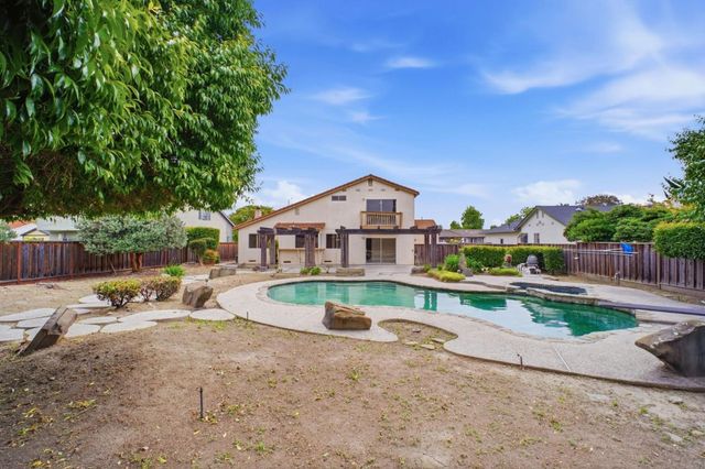 4157 Isola Drive, Fremont, CA 94555