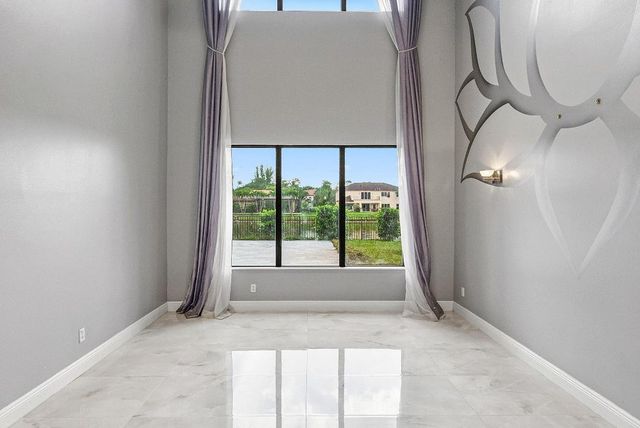 8060 Woodslanding Trail, West Palm Beach, FL 33411