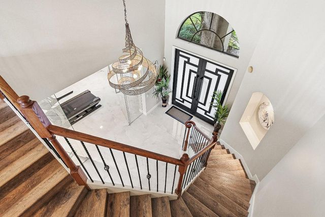 8060 Woodslanding Trail, West Palm Beach, FL 33411