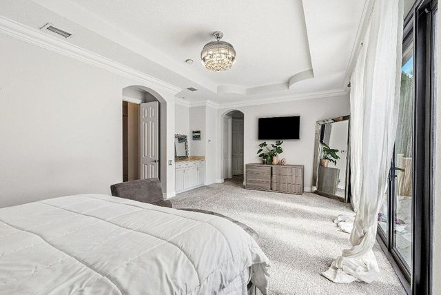 8060 Woodslanding Trail, West Palm Beach, FL 33411