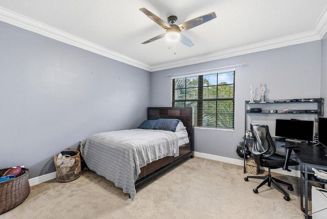 8060 Woodslanding Trail, West Palm Beach, FL 33411