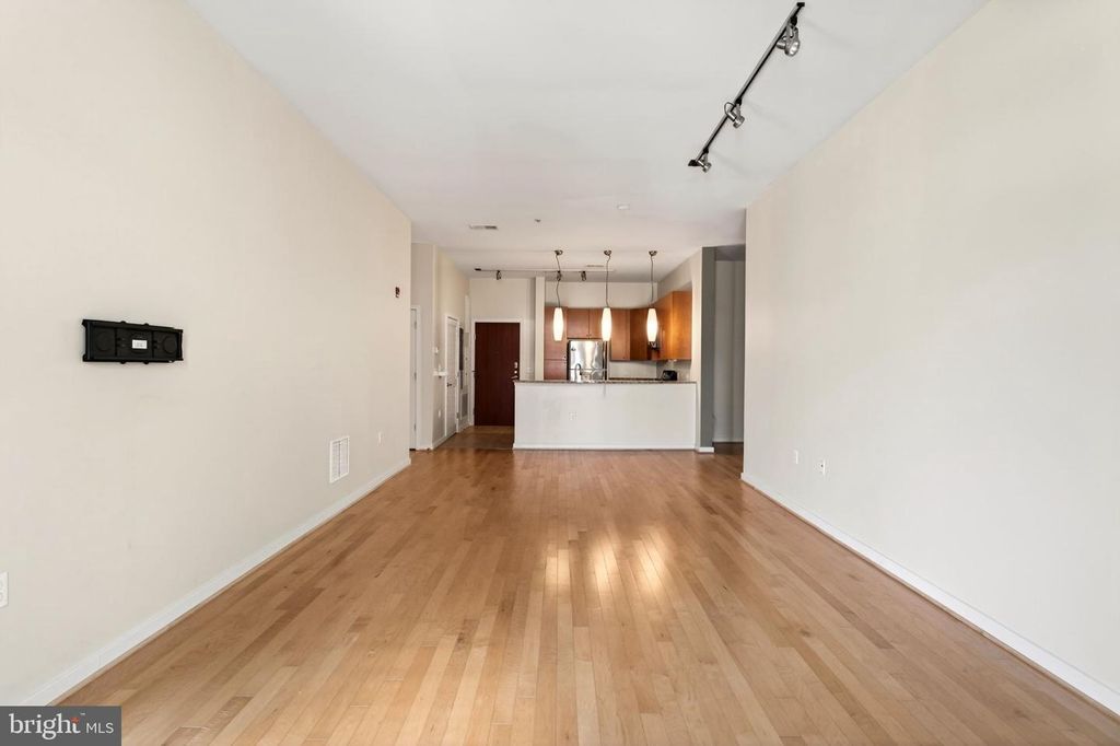 Image 4 of property listing at 1209 N CHARLES ST #306, Baltimore, MD 21201