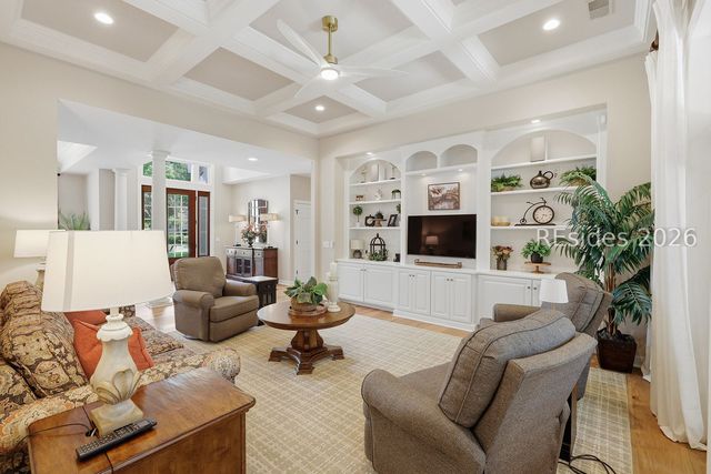 27 Cotesworth Pl, Hilton Head Island, SC 29926