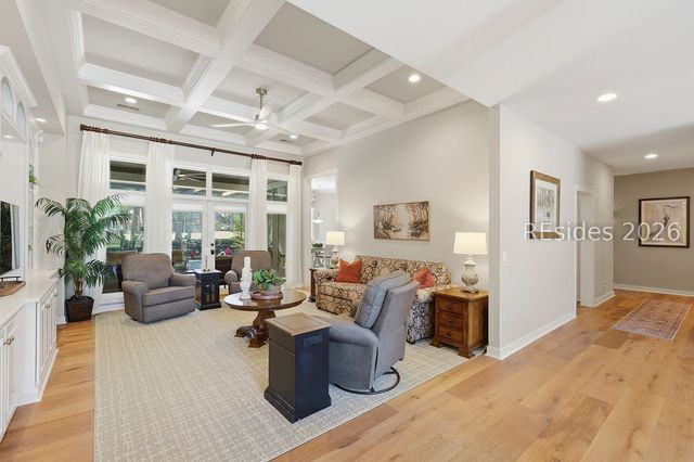 27 Cotesworth Pl, Hilton Head Island, SC 29926