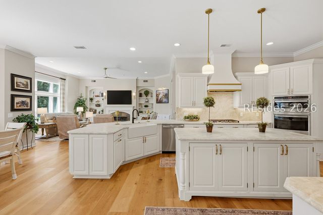 27 Cotesworth Pl, Hilton Head Island, SC 29926