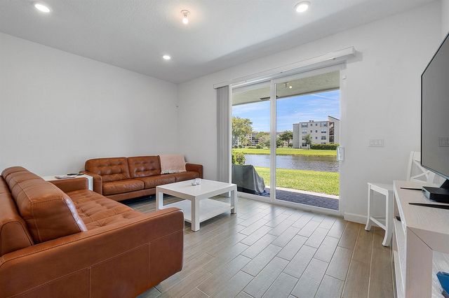 14624 Three Ponds Trail, Delray Beach, FL 33446